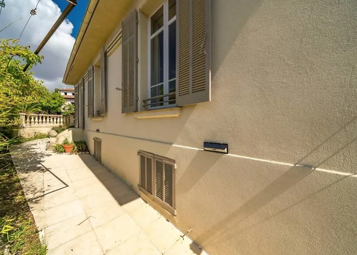 Les Nefliers Villa Cannes